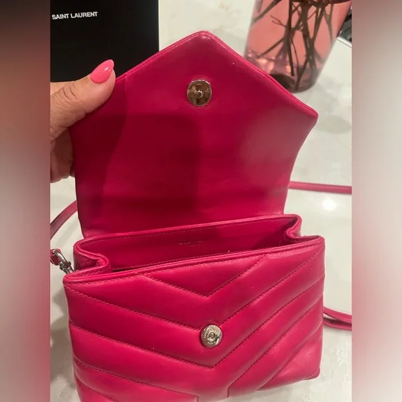Like New Saint Laurent YSL Toy Loulou Matelasse Bag in Bright Pink - Picture 4 of 11
